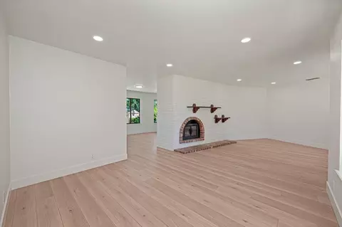 Living - 2791 Rustic Ln, Lincoln, CA 95648 photo 2 of 4