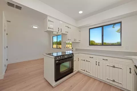 Kitchen - 2791 Rustic Ln, Lincoln, CA 95648 photo 4 of 6