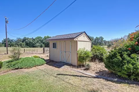 Exterior - 2791 Rustic Ln, Lincoln, CA 95648 photo 7 of 16