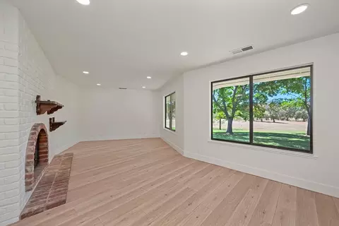 Living - 2791 Rustic Ln, Lincoln, CA 95648 photo 3 of 4