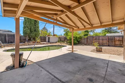 Exterior - 4010 Cedar St, Rocklin, CA 95677 photo 5 of 5