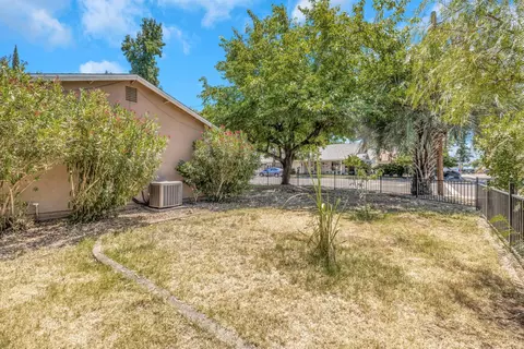 Exterior - 4010 Cedar St, Rocklin, CA 95677 photo 4 of 5
