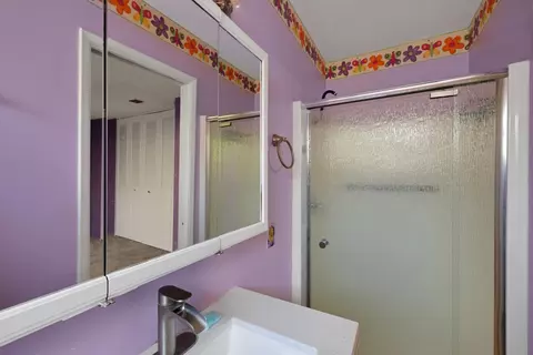 Bath - 4010 Cedar St, Rocklin, CA 95677 photo 5 of 5