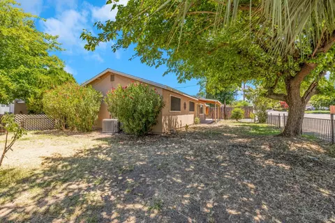 Exterior - 4010 Cedar St, Rocklin, CA 95677 photo 3 of 5