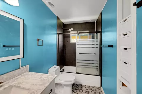 Bath - 4010 Cedar St, Rocklin, CA 95677 photo 3 of 5