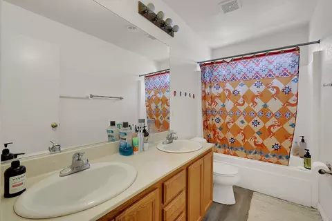 Bath - 4517 Winje Dr, Antelope, CA 95843 photo 4 of 4