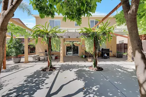 Exterior - 4517 Winje Dr, Antelope, CA 95843 photo 5 of 17