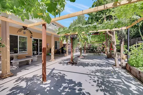 Exterior - 4517 Winje Dr, Antelope, CA 95843 photo 14 of 17