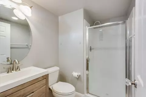 Bath - 10969 Woolwich Way, Mather, CA 95655 photo 3 of 3