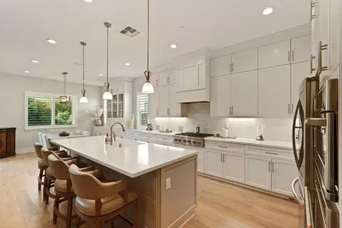 Kitchen - 2924 Ashton St, Lodi, CA 95242 photo 3 of 6