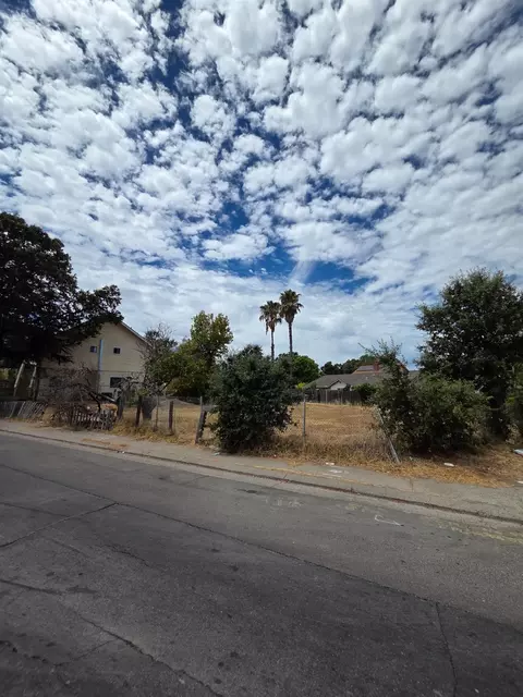 1507 El Monte Ave, Sacramento, CA 95815