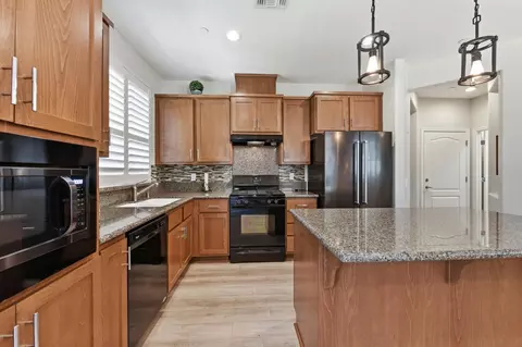 Kitchen - 3402 Eskaton Dr, Placerville, CA 95667 photo 1 of 3