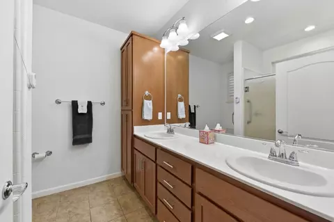 Bath - 3402 Eskaton Dr, Placerville, CA 95667 photo 2 of 3