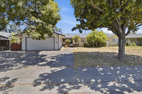 958 E Yorkshire Dr, Stockton, CA 95207