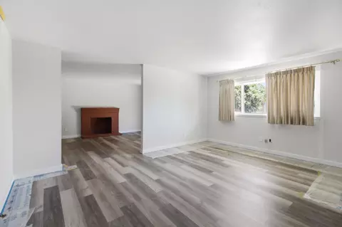 958 E Yorkshire Dr, Stockton, CA 95207 photo 4