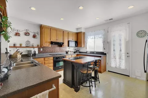 Kitchen - 9595 Waterman Ave, Live Oak, CA 95953 photo 1 of 5