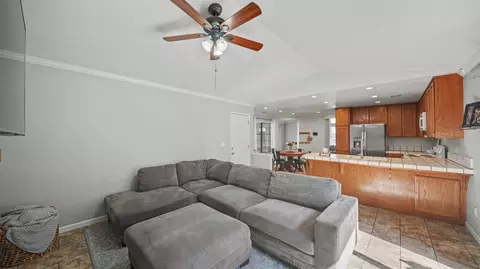 1072 W Eleanor Ln, Manteca, CA 95337 photo 17