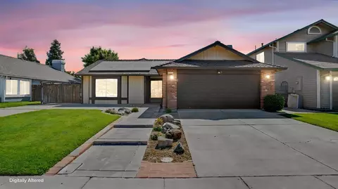1072 W Eleanor Ln, Manteca, CA 95337 photo 4