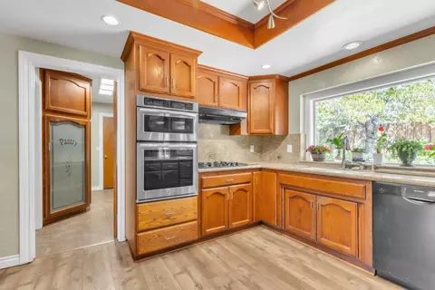 Kitchen - 3366 Nadine St, Carmichael, CA 95608 photo 2 of 2