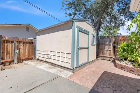 Exterior - 3366 Nadine St, Carmichael, CA 95608 photo 8 of 8