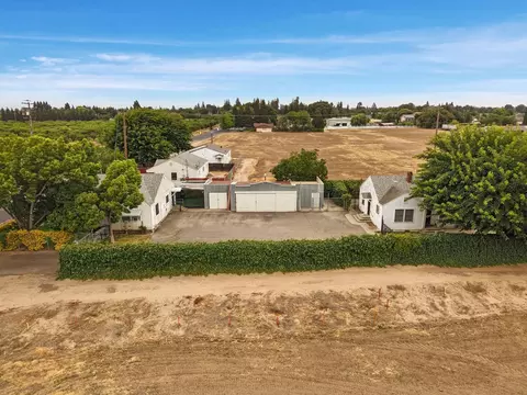 4614 E Armstrong Rd, Lodi, CA 95240 photo 1
