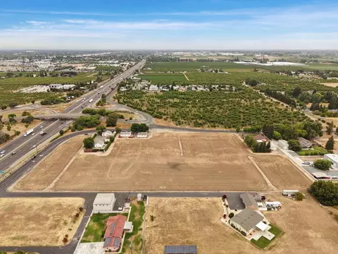 4614 E Armstrong Rd, Lodi, CA 95240 photo 86