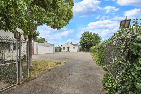 4614 E Armstrong Rd, Lodi, CA 95240 photo 28