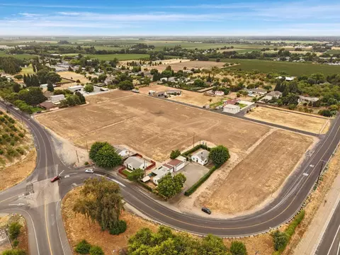 4614 E Armstrong Rd, Lodi, CA 95240 photo 4