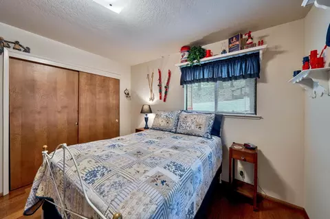 Bedroom - 7084 Pine Cone Dr, Pollock Pines, CA 95726 photo 2 of 4