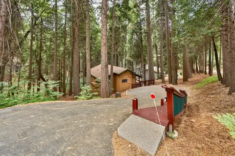 Exterior - 7084 Pine Cone Dr, Pollock Pines, CA 95726 photo 5 of 7