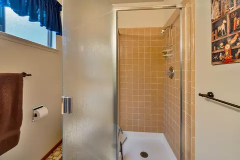 Bath - 7084 Pine Cone Dr, Pollock Pines, CA 95726 photo 2 of 4