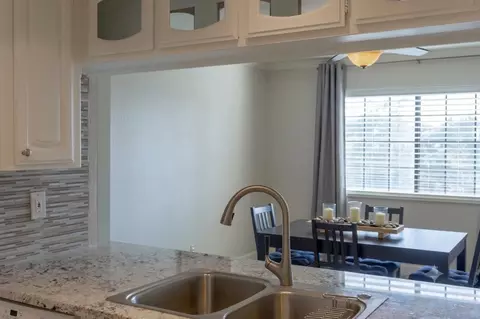 Dining - 454 Hilltop Estates Dr #A-7, Copperopolis, CA 95228 photo 3 of 4