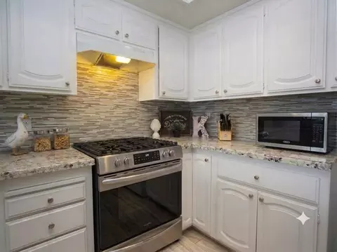 Kitchen - 454 Hilltop Estates Dr #A-7, Copperopolis, CA 95228 photo 5 of 7