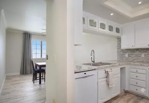 Kitchen - 454 Hilltop Estates Dr #A-7, Copperopolis, CA 95228 photo 4 of 7