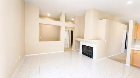 570 Pombo Sq, Tracy, CA 95376 photo 4