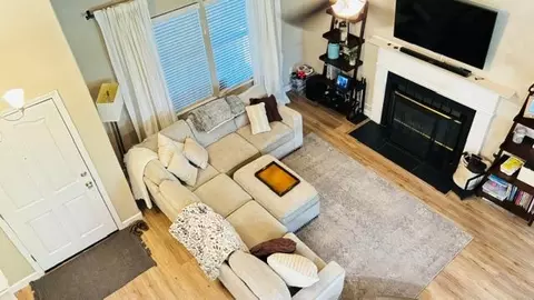 Living - 838 Tornell Dr, Ripon, CA 95366 photo 2 of 2