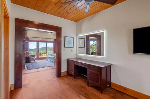 Entry Way - 768 Apple Blossom Dr, Murphys, CA 95247 photo 5 of 7