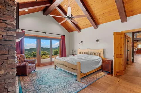 Bedroom - 768 Apple Blossom Dr, Murphys, CA 95247 photo 2 of 6