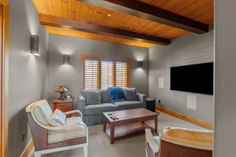 Living - 768 Apple Blossom Dr, Murphys, CA 95247 photo 3 of 4