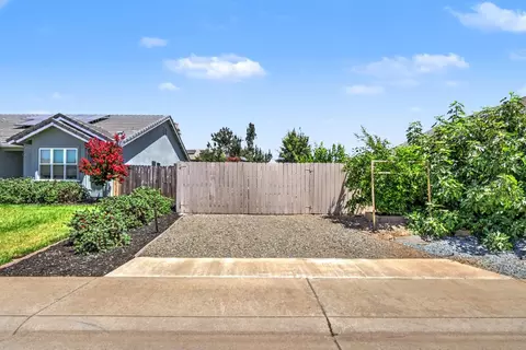 Exterior - 327 Manor Dr, Ione, CA 95640 photo 18 of 26