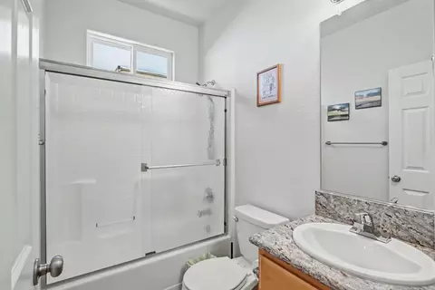Bath - 327 Manor Dr, Ione, CA 95640 photo 4 of 6