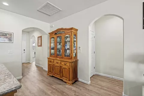 Entry Way - 327 Manor Dr, Ione, CA 95640 photo 3 of 4