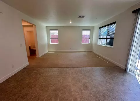 913 Puma St, Rocklin, CA 95765 photo 4