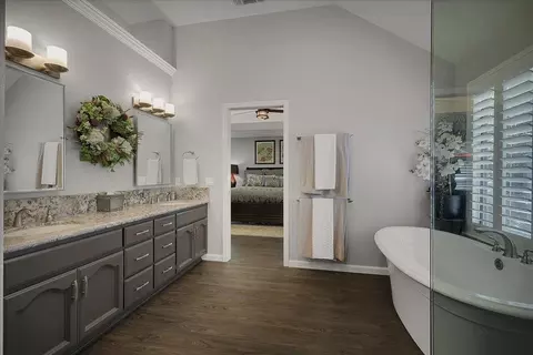 Bath - 8028 Butte Ave, Sutter, CA 95982 photo 2 of 9