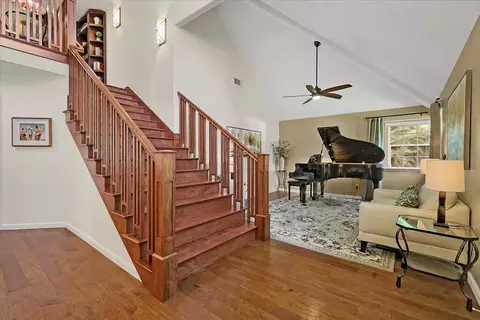Entry Way - 8028 Butte Ave, Sutter, CA 95982 photo 3 of 8