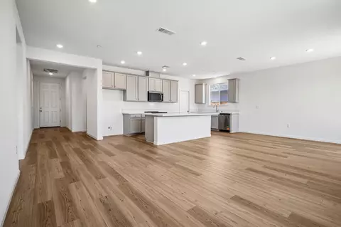 2604 Red Tail Hawk Rd, Modesto, CA 95357 photo 7