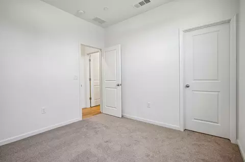 2604 Red Tail Hawk Rd, Modesto, CA 95357 photo 13