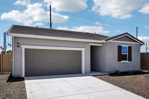 2604 Red Tail Hawk Rd, Modesto, CA 95357 photo 2
