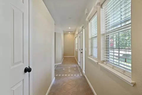 Entry Way - 22579 S Austin Rd, Ripon, CA 95366 photo 2 of 2