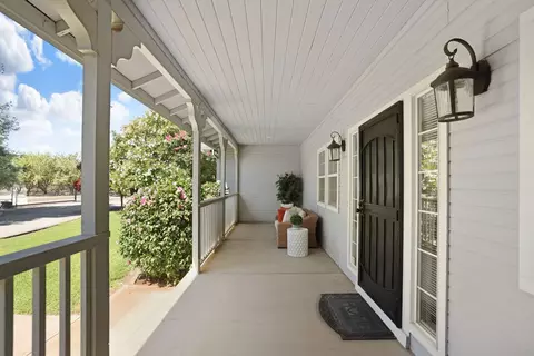 Exterior - 22579 S Austin Rd, Ripon, CA 95366 photo 7 of 17